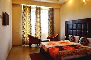 Hotel-The-Great-Ananda-deluxe-room