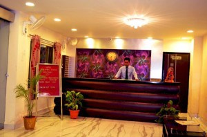 Hotel-The-Great-Ananda-reception